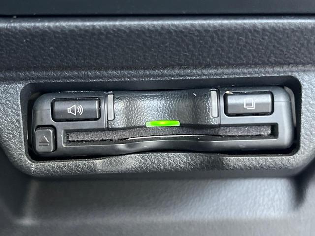 ＷＲＸ　Ｓ４ ＳＴＩスポーツＲ　ＥＸ　赤黒革シート　アイサイトＸ　フロント＆サイド＆バックカメラ　リアビークルディテクション　ＥＴＣ　ドライブレコーダー　禁煙車　全席シートヒーター　メモリシート　純正１８インチアルミホイール（5枚目）