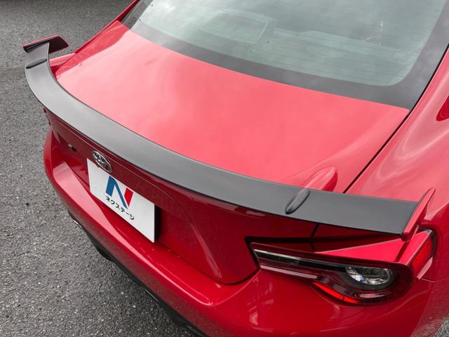 ８６ ＧＴリミテッド　最終Ｈ型　６速ＭＴ　ＴＲＤフルエアロ　リアスポイラー　ＳＤナビ　バックカメラ　ＥＴＣ　ドライブレコーダー　禁煙車　ハーフレザーシート　シートヒーター　ＬＥＤヘッドライト　純正革巻きステアリング（5枚目）