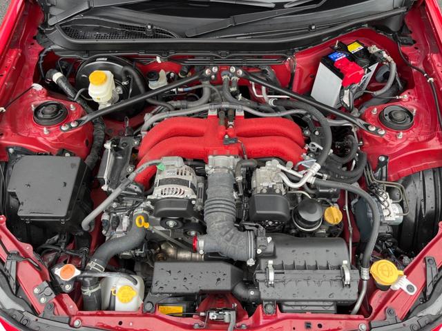 ８６ ＧＴリミテッド　最終Ｈ型　６速ＭＴ　ＴＲＤフルエアロ　リアスポイラー　ＳＤナビ　バックカメラ　ＥＴＣ　ドライブレコーダー　禁煙車　ハーフレザーシート　シートヒーター　ＬＥＤヘッドライト　純正革巻きステアリング（18枚目）