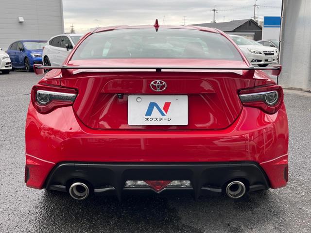 ８６ ＧＴリミテッド　最終Ｈ型　６速ＭＴ　ＴＲＤフルエアロ　リアスポイラー　ＳＤナビ　バックカメラ　ＥＴＣ　ドライブレコーダー　禁煙車　ハーフレザーシート　シートヒーター　ＬＥＤヘッドライト　純正革巻きステアリング（31枚目）