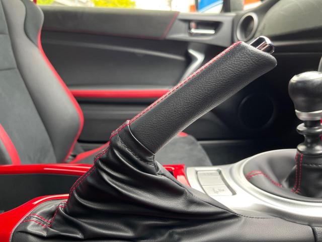 ８６ ＧＴリミテッド　最終Ｈ型　６速ＭＴ　ＴＲＤフルエアロ　リアスポイラー　ＳＤナビ　バックカメラ　ＥＴＣ　ドライブレコーダー　禁煙車　ハーフレザーシート　シートヒーター　ＬＥＤヘッドライト　純正革巻きステアリング（58枚目）