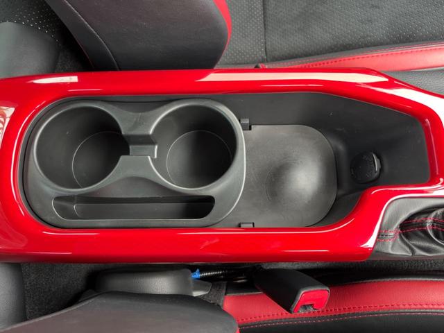 ８６ ＧＴリミテッド　最終Ｈ型　６速ＭＴ　ＴＲＤフルエアロ　リアスポイラー　ＳＤナビ　バックカメラ　ＥＴＣ　ドライブレコーダー　禁煙車　ハーフレザーシート　シートヒーター　ＬＥＤヘッドライト　純正革巻きステアリング（59枚目）