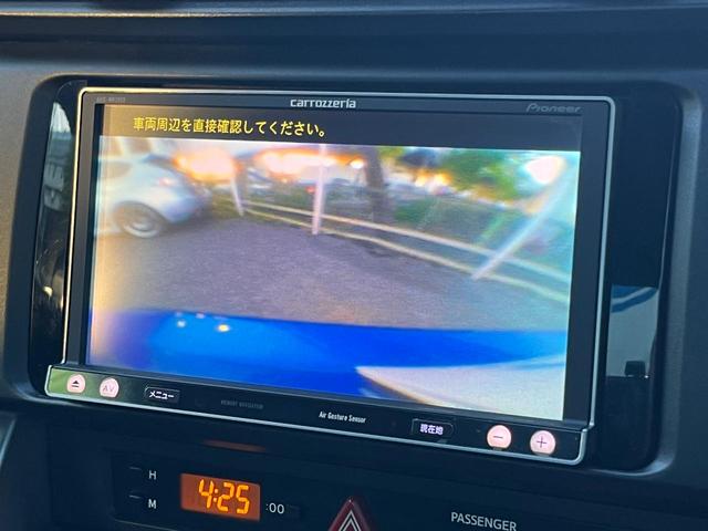 ＢＲＺ Ｒ　ＳＤナビ　バックカメラ　禁煙車　ドラレコ　スマートキー　ＨＩＤヘッド　ＥＴＣ　オートエアコン　純正１７インチアルミ　Ｂｌｕｅｔｏｏｔｈ　ＣＤ　ＤＶＤ再生　地デジ　パドルシフト（4枚目）