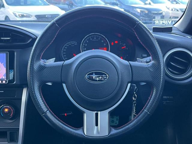 ＢＲＺ Ｒ　ＳＤナビ　バックカメラ　禁煙車　ドラレコ　スマートキー　ＨＩＤヘッド　ＥＴＣ　オートエアコン　純正１７インチアルミ　Ｂｌｕｅｔｏｏｔｈ　ＣＤ　ＤＶＤ再生　地デジ　パドルシフト（8枚目）