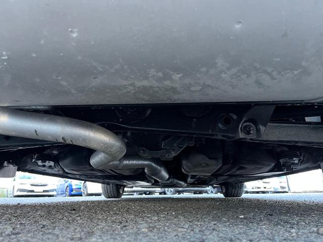 ＢＲＺ Ｒ　ＳＤナビ　バックカメラ　禁煙車　ドラレコ　スマートキー　ＨＩＤヘッド　ＥＴＣ　オートエアコン　純正１７インチアルミ　Ｂｌｕｅｔｏｏｔｈ　ＣＤ　ＤＶＤ再生　地デジ　パドルシフト（18枚目）