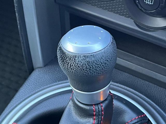 ＢＲＺ Ｒ　ＳＤナビ　バックカメラ　禁煙車　ドラレコ　スマートキー　ＨＩＤヘッド　ＥＴＣ　オートエアコン　純正１７インチアルミ　Ｂｌｕｅｔｏｏｔｈ　ＣＤ　ＤＶＤ再生　地デジ　パドルシフト（45枚目）