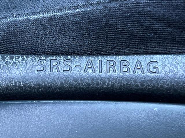 ＢＲＺ Ｒ　ＳＤナビ　バックカメラ　禁煙車　ドラレコ　スマートキー　ＨＩＤヘッド　ＥＴＣ　オートエアコン　純正１７インチアルミ　Ｂｌｕｅｔｏｏｔｈ　ＣＤ　ＤＶＤ再生　地デジ　パドルシフト（50枚目）