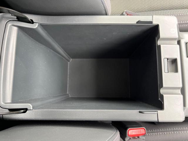 クロストレック リミテッド　純正１１．６インチ型ナビ　マルチビューモニター　リアビークルディティクション　シートヒーター　ステアリングヒーター　メモリ付パワーシート　ドラレコ　ＥＴＣ　禁煙車　純正１８インチＡＷ　ＬＥＤヘッド（67枚目）