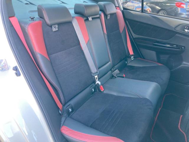ＷＲＸ ＳＴＩ ＳＴＩ　最終Ｆ型　１オーナー　大型リアスポイラー　ＳＴＩスタイルパッケージ　純正８型ＳＤナビ　バックカメラ　禁煙車　ＥＴＣ　ドラレコ　ＳＴＩタワーバー　ＬＡＹＳ製１８インチアルミホイール　ＬＥＤヘッドライト（9枚目）