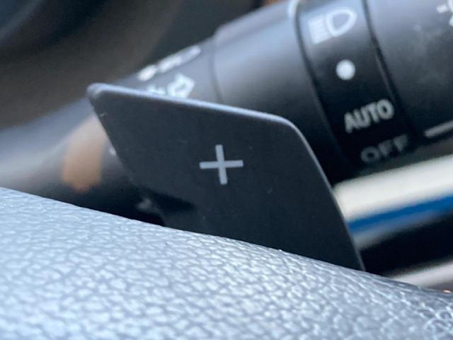 ＸＶ ２．０ｉ　アイサイト　プラウドエディション　後期Ｆ型　４ＷＤ　アドバンストセイフティパッケージ　純正ＳＤナビ　バックカメラ　パワーシート　レーダークルーズ　ＨＩＤヘッドライト　純正１７インチＡＷ　パドルシフト　革巻きステアリング　ＥＴＣ（50枚目）