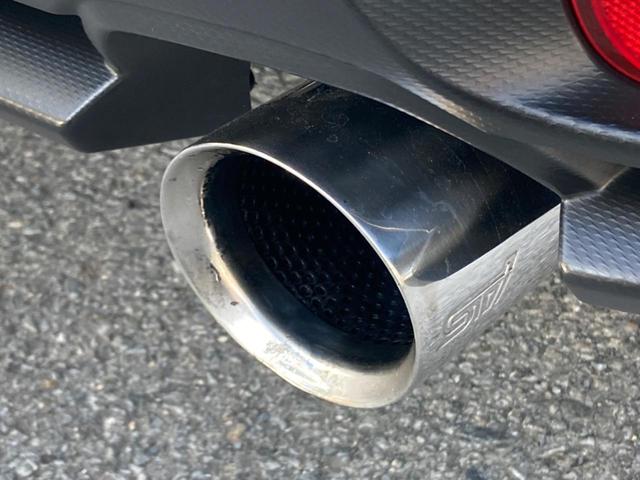 レヴォーグ 2.0STIスポーツアイサイト 後期D型 STIマフラー セイフティプラス視界拡張 スマートリアビューミラー 赤黒革シート 純正8型SDナビ フロント&サイド&バックカメラ リアビークル ETC ドラレコ 禁煙車 メモリシート(3枚目)