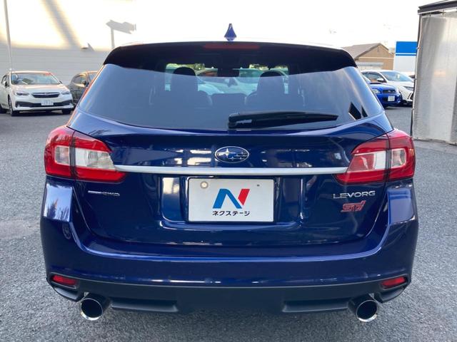 レヴォーグ 2.0STIスポーツアイサイト 後期D型 STIマフラー セイフティプラス視界拡張 スマートリアビューミラー 赤黒革シート 純正8型SDナビ フロント&サイド&バックカメラ リアビークル ETC ドラレコ 禁煙車 メモリシート(30枚目)