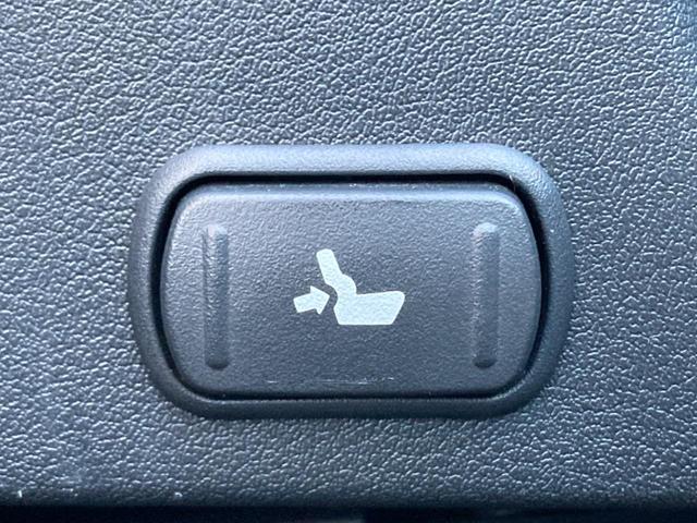 レヴォーグ 2.0STIスポーツアイサイト 後期D型 STIマフラー セイフティプラス視界拡張 スマートリアビューミラー 赤黒革シート 純正8型SDナビ フロント&サイド&バックカメラ リアビークル ETC ドラレコ 禁煙車 メモリシート(44枚目)