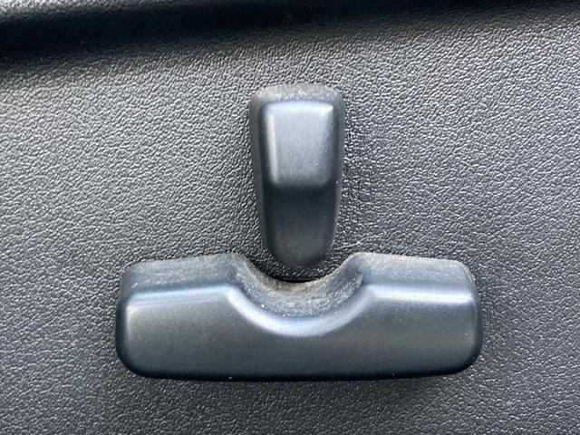 レガシィツーリングワゴン ２．５ｉ　Ｓパッケージリミテッド　ビルシュタインダンパー　プッシュスタート　ハーフレザーシート　パワーシート　ＨＩＤヘッドライト　純正１８インチアルミホイール　純正革巻きステアリング　パドルシフト（7枚目）