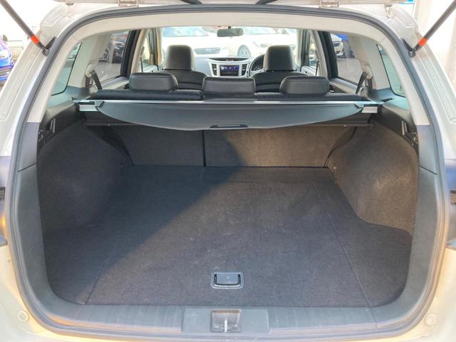 レガシィツーリングワゴン ２．５ｉ　Ｓパッケージリミテッド　ビルシュタインダンパー　プッシュスタート　ハーフレザーシート　パワーシート　ＨＩＤヘッドライト　純正１８インチアルミホイール　純正革巻きステアリング　パドルシフト（11枚目）