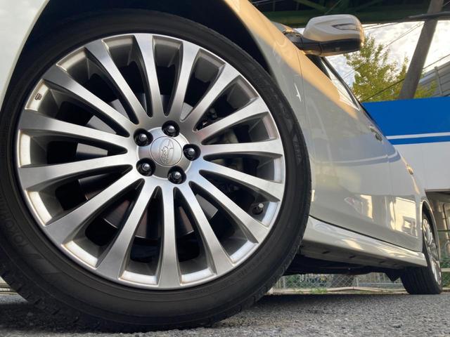 レガシィツーリングワゴン ２．５ｉ　Ｓパッケージリミテッド　ビルシュタインダンパー　プッシュスタート　ハーフレザーシート　パワーシート　ＨＩＤヘッドライト　純正１８インチアルミホイール　純正革巻きステアリング　パドルシフト（14枚目）