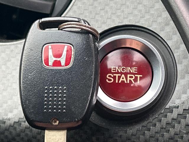 シビック タイプR ユーロ 6MT 純正18インチアルミ SDナビ バックカメラ コーナーセンサー ブラック/レッドアルカンターラバケットシート HIDヘッド フォグランプ デュアルオートエアコン(8枚目)