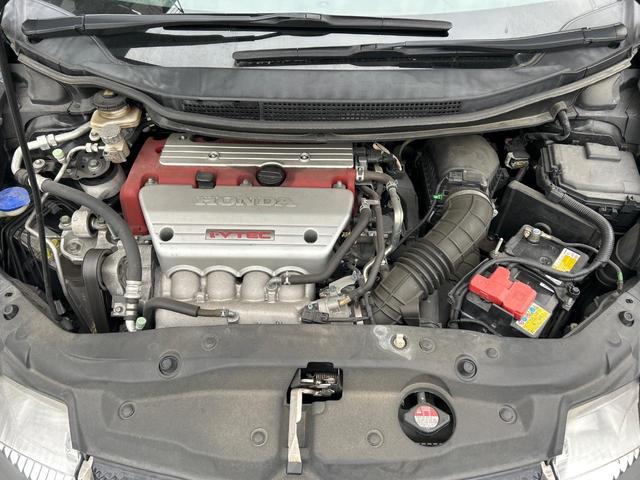 シビック タイプR ユーロ 6MT 純正18インチアルミ SDナビ バックカメラ コーナーセンサー ブラック/レッドアルカンターラバケットシート HIDヘッド フォグランプ デュアルオートエアコン(18枚目)