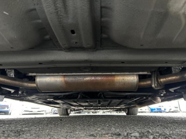 シビック タイプR ユーロ 6MT 純正18インチアルミ SDナビ バックカメラ コーナーセンサー ブラック/レッドアルカンターラバケットシート HIDヘッド フォグランプ デュアルオートエアコン(19枚目)