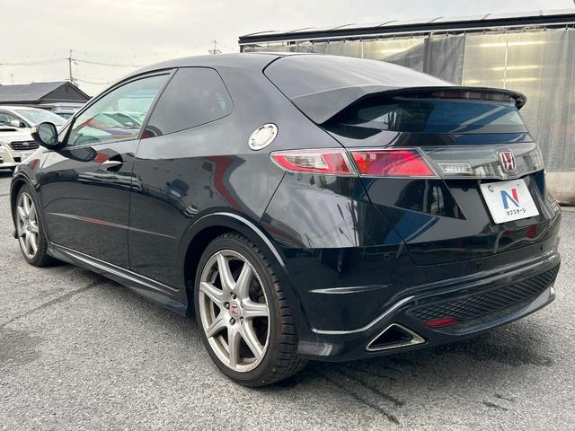 シビック タイプR ユーロ 6MT 純正18インチアルミ SDナビ バックカメラ コーナーセンサー ブラック/レッドアルカンターラバケットシート HIDヘッド フォグランプ デュアルオートエアコン(27枚目)