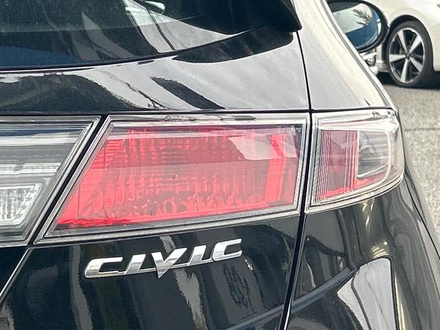 シビック タイプR ユーロ 6MT 純正18インチアルミ SDナビ バックカメラ コーナーセンサー ブラック/レッドアルカンターラバケットシート HIDヘッド フォグランプ デュアルオートエアコン(29枚目)