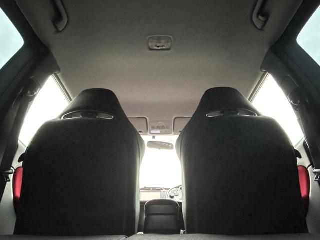 シビック タイプR ユーロ 6MT 純正18インチアルミ SDナビ バックカメラ コーナーセンサー ブラック/レッドアルカンターラバケットシート HIDヘッド フォグランプ デュアルオートエアコン(31枚目)