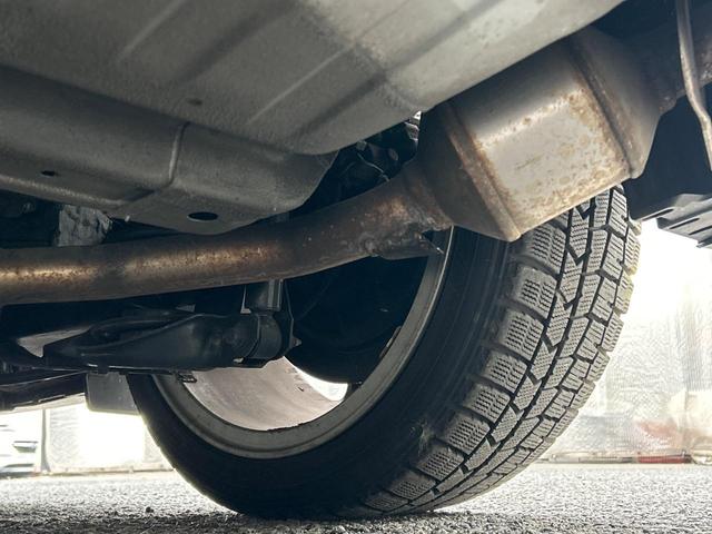 シビック タイプR ユーロ 6MT 純正18インチアルミ SDナビ バックカメラ コーナーセンサー ブラック/レッドアルカンターラバケットシート HIDヘッド フォグランプ デュアルオートエアコン(32枚目)