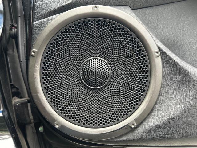 シビック タイプR ユーロ 6MT 純正18インチアルミ SDナビ バックカメラ コーナーセンサー ブラック/レッドアルカンターラバケットシート HIDヘッド フォグランプ デュアルオートエアコン(35枚目)