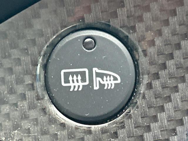 シビック タイプR ユーロ 6MT 純正18インチアルミ SDナビ バックカメラ コーナーセンサー ブラック/レッドアルカンターラバケットシート HIDヘッド フォグランプ デュアルオートエアコン(45枚目)