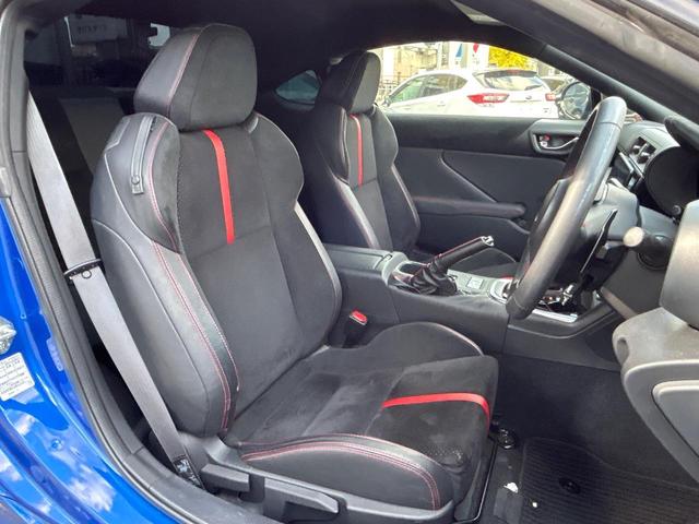 ＢＲＺ Ｓ　デイスプレイオーディオ　バックカメラ　ＥＴＣ　ドライブレコーダー　禁煙車　アイサイトコアテクノロジー　リアビークルディテクション　ハーフレザーシート　シートヒーター　純正１８インチアルミホイール（8枚目）