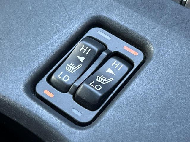 ＢＲＺ Ｓ　デイスプレイオーディオ　バックカメラ　ＥＴＣ　ドライブレコーダー　禁煙車　アイサイトコアテクノロジー　リアビークルディテクション　ハーフレザーシート　シートヒーター　純正１８インチアルミホイール（9枚目）