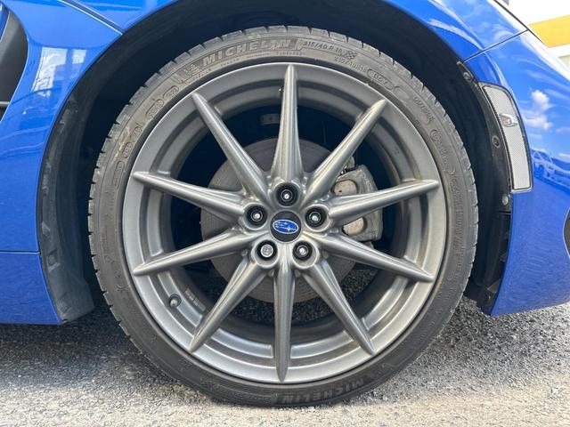 ＢＲＺ Ｓ　デイスプレイオーディオ　バックカメラ　ＥＴＣ　ドライブレコーダー　禁煙車　アイサイトコアテクノロジー　リアビークルディテクション　ハーフレザーシート　シートヒーター　純正１８インチアルミホイール（22枚目）