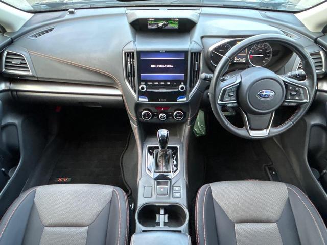 ＸＶ ２．０ｉ－Ｌ　アイサイト　純正８型ナビ　禁煙車　セイフティプラス　バックカメラ　コーナーセンサー　スマートキー＆プッシュスタート　ＥＴＣ　ドラレコ　パドルシフト　革巻きハンドル　純正１７インチアルミ　ＬＥＤヘッドライト（2枚目）
