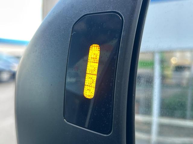 ＸＶ ２．０ｉ－Ｌ　アイサイト　純正８型ナビ　禁煙車　セイフティプラス　バックカメラ　コーナーセンサー　スマートキー＆プッシュスタート　ＥＴＣ　ドラレコ　パドルシフト　革巻きハンドル　純正１７インチアルミ　ＬＥＤヘッドライト（6枚目）