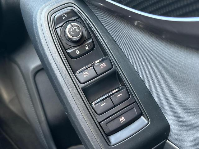 ＸＶ ２．０ｉ－Ｌ　アイサイト　純正８型ナビ　禁煙車　セイフティプラス　バックカメラ　コーナーセンサー　スマートキー＆プッシュスタート　ＥＴＣ　ドラレコ　パドルシフト　革巻きハンドル　純正１７インチアルミ　ＬＥＤヘッドライト（47枚目）