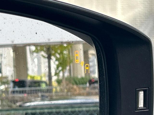 ＷＲＸ Ｓ４ ２．０ＧＴ－Ｓアイサイト　後期Ｆ型　ＳＴＩタワーバー　アイサイトセイフティプラス　純正８型ＳＤナビ　フロント＆サイド＆バックカメラ　リアビークルディティクション　シートヒーター　禁煙車　ＥＴＣ　純正１８インチアルミホイール（4枚目）