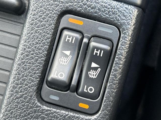 ＷＲＸ Ｓ４ ２．０ＧＴ－Ｓアイサイト　後期Ｆ型　ＳＴＩタワーバー　アイサイトセイフティプラス　純正８型ＳＤナビ　フロント＆サイド＆バックカメラ　リアビークルディティクション　シートヒーター　禁煙車　ＥＴＣ　純正１８インチアルミホイール（10枚目）