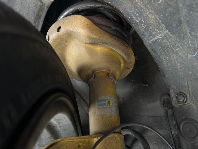 ＷＲＸ Ｓ４ ２．０ＧＴ－Ｓアイサイト　後期Ｆ型　ＳＴＩタワーバー　アイサイトセイフティプラス　純正８型ＳＤナビ　フロント＆サイド＆バックカメラ　リアビークルディティクション　シートヒーター　禁煙車　ＥＴＣ　純正１８インチアルミホイール（20枚目）