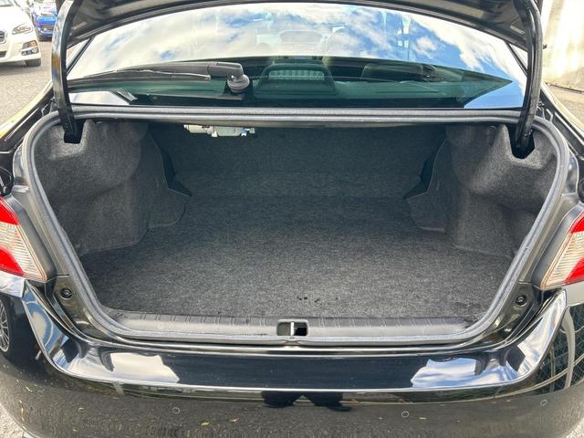 ＷＲＸ Ｓ４ ２．０ＧＴ－Ｓアイサイト　後期Ｆ型　ＳＴＩタワーバー　アイサイトセイフティプラス　純正８型ＳＤナビ　フロント＆サイド＆バックカメラ　リアビークルディティクション　シートヒーター　禁煙車　ＥＴＣ　純正１８インチアルミホイール（21枚目）