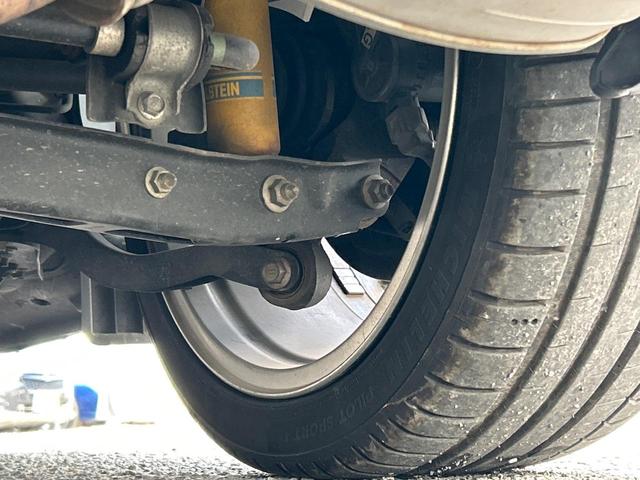 ＷＲＸ Ｓ４ ２．０ＧＴ－Ｓアイサイト　後期Ｆ型　ＳＴＩタワーバー　アイサイトセイフティプラス　純正８型ＳＤナビ　フロント＆サイド＆バックカメラ　リアビークルディティクション　シートヒーター　禁煙車　ＥＴＣ　純正１８インチアルミホイール（30枚目）