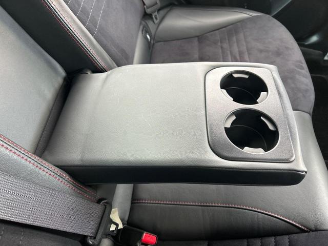 ＷＲＸ Ｓ４ ２．０ＧＴ－Ｓアイサイト　後期Ｆ型　ＳＴＩタワーバー　アイサイトセイフティプラス　純正８型ＳＤナビ　フロント＆サイド＆バックカメラ　リアビークルディティクション　シートヒーター　禁煙車　ＥＴＣ　純正１８インチアルミホイール（40枚目）