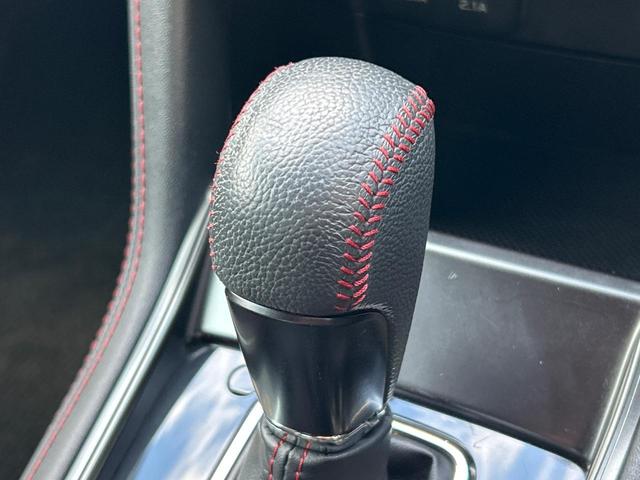 ＷＲＸ Ｓ４ ２．０ＧＴ－Ｓアイサイト　後期Ｆ型　ＳＴＩタワーバー　アイサイトセイフティプラス　純正８型ＳＤナビ　フロント＆サイド＆バックカメラ　リアビークルディティクション　シートヒーター　禁煙車　ＥＴＣ　純正１８インチアルミホイール（66枚目）