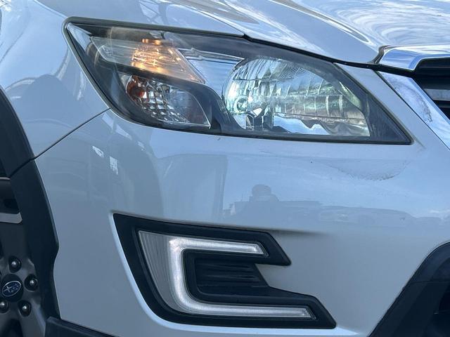 【ＨＩＤヘッドライト】非常に明るく前方を照らしてくれるので、悪天候や夜間の走行時も視界良好で安心してお乗りいただけます。