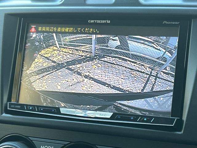 フォレスター ２．０ＸＴ　アイサイト　サンルーフ　パワーバックドア　ルーフレール　黒革シート　ＳＤナビ　バックカメラ　シートヒーター　スマートキー　レーダークルーズ　禁煙車　ＨＩＤヘッドライト　純正１８インチアルミホイール　ＥＴＣ（8枚目）
