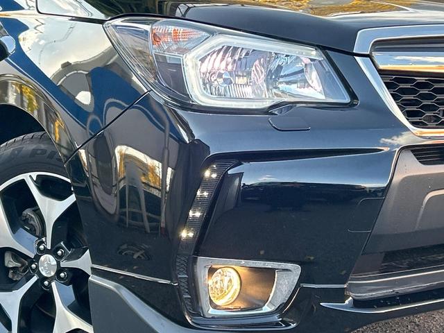 フォレスター ２．０ＸＴ　アイサイト　サンルーフ　パワーバックドア　ルーフレール　黒革シート　ＳＤナビ　バックカメラ　シートヒーター　スマートキー　レーダークルーズ　禁煙車　ＨＩＤヘッドライト　純正１８インチアルミホイール　ＥＴＣ（16枚目）