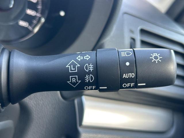 フォレスター ２．０ＸＴ　アイサイト　サンルーフ　パワーバックドア　ルーフレール　黒革シート　ＳＤナビ　バックカメラ　シートヒーター　スマートキー　レーダークルーズ　禁煙車　ＨＩＤヘッドライト　純正１８インチアルミホイール　ＥＴＣ（57枚目）