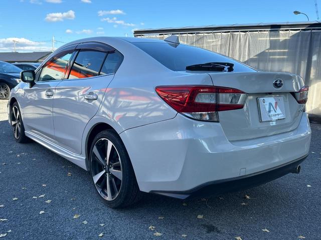 インプレッサG4 2.0i-Sアイサイト LEDヘッドライト プッシュスタート 純正SDナビ バックカメラ ETC 禁煙車 パワーシート 純正革巻きステアリング アイサイトVer3 純正18インチアルミホイール(27枚目)