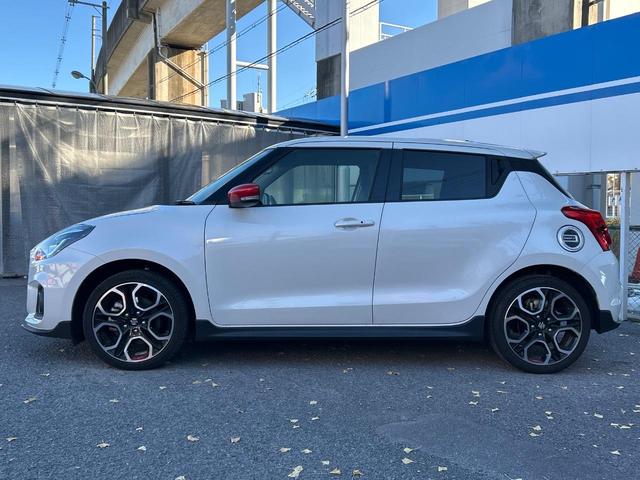 スイフトスポーツ ベースグレード　６速ＭＴ　セーフティサポート　ブラインドスポットモニター　ＧＲｅｄｄｙ製マフラー　純正ＳＤナビ　シートヒーター　ＥＴＣ　ドラレコ　禁煙車　ＬＥＤヘッドライト　純正１７インチアルミホイール　スマートキー（25枚目）