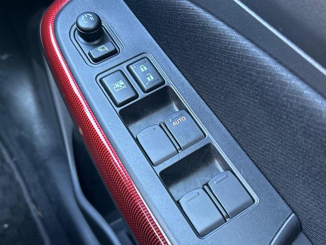 スイフトスポーツ ベースグレード　６速ＭＴ　セーフティサポート　ブラインドスポットモニター　ＧＲｅｄｄｙ製マフラー　純正ＳＤナビ　シートヒーター　ＥＴＣ　ドラレコ　禁煙車　ＬＥＤヘッドライト　純正１７インチアルミホイール　スマートキー（47枚目）