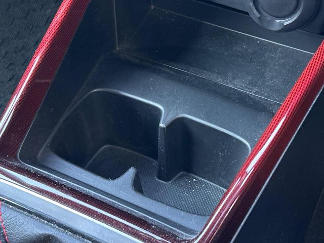 スイフトスポーツ ベースグレード　６速ＭＴ　セーフティサポート　ブラインドスポットモニター　ＧＲｅｄｄｙ製マフラー　純正ＳＤナビ　シートヒーター　ＥＴＣ　ドラレコ　禁煙車　ＬＥＤヘッドライト　純正１７インチアルミホイール　スマートキー（57枚目）